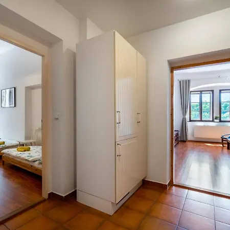 Stary Farhof * 库特纳霍拉